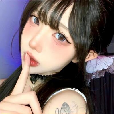 悄悄跟着我